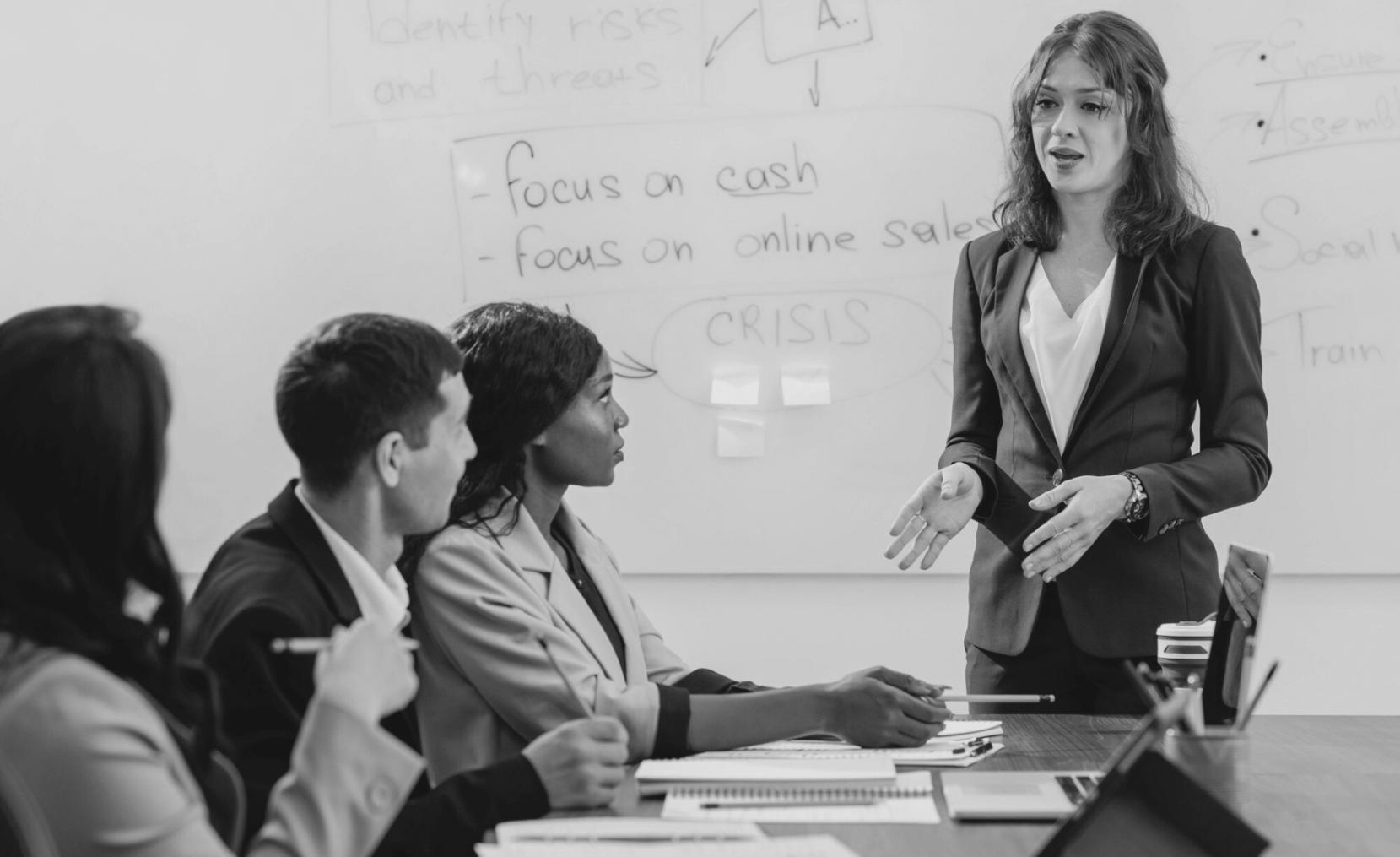 Finanzexperte analysiert Markttrends